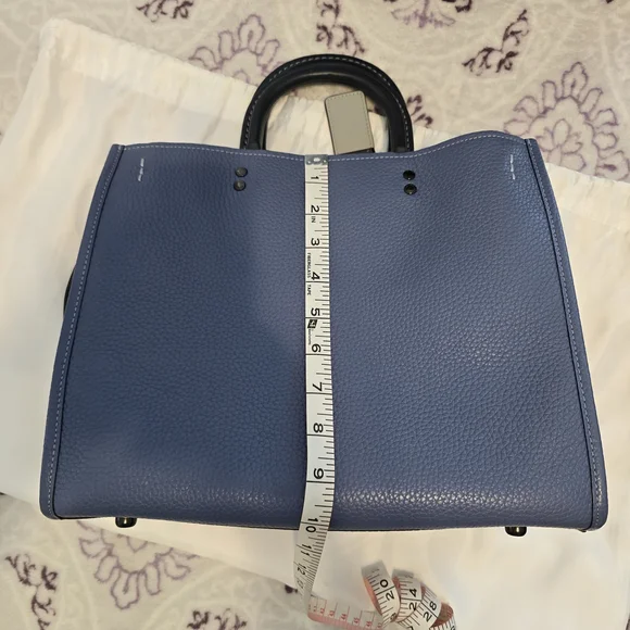 Coach Rouge 30 - Picture 7 of 14